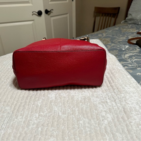 Michel khors purse// red// very clean// - Picture 4 of 4